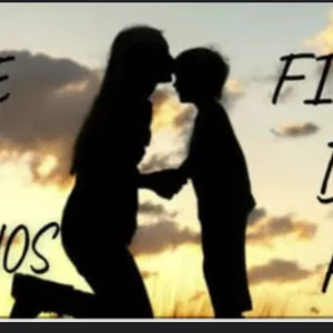 Imagem de capa para o Ebook Mães de joelhos, filhos de pé 