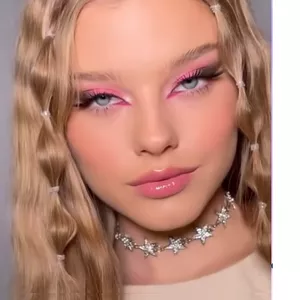 Imagem de capa para o Curso online New Curso profissionalizante de make das GRINGAS 2.0 (traduzido pt-br )