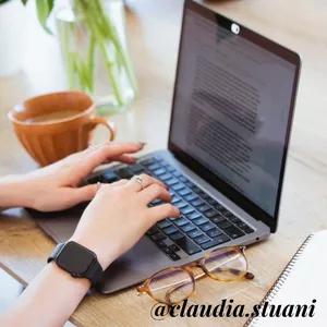 Imagem de capa para o Curso online Formação - Aprimoramento em Prática Clínica Fonoaudiológica em Linguagem  