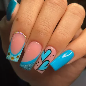 Imagen de portada para Curso online Diseños NAIL ART paso a paso!