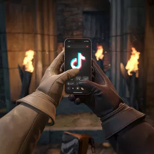 Imagem de capa para o Curso online POV IA: Crie Vídeos Virais no TikTok e Lucre com IA