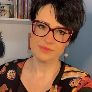 Imagem de capa para o Serviço online APRENDA A LIDAR COM ADOLESCENTES