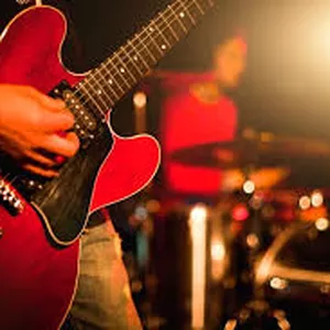Imagem de capa para o Ebook "Revolução Sonora: A Épica História do Rock & Roll"
