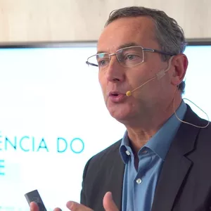 Imagem de capa para o Curso online Experiência do Cliente