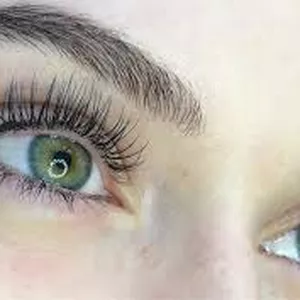 Imagem do curso CURSO DE EXTENSÃO DE CILIOS