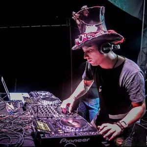 Imagem do curso Curso de DJ - Método de 7 Dias