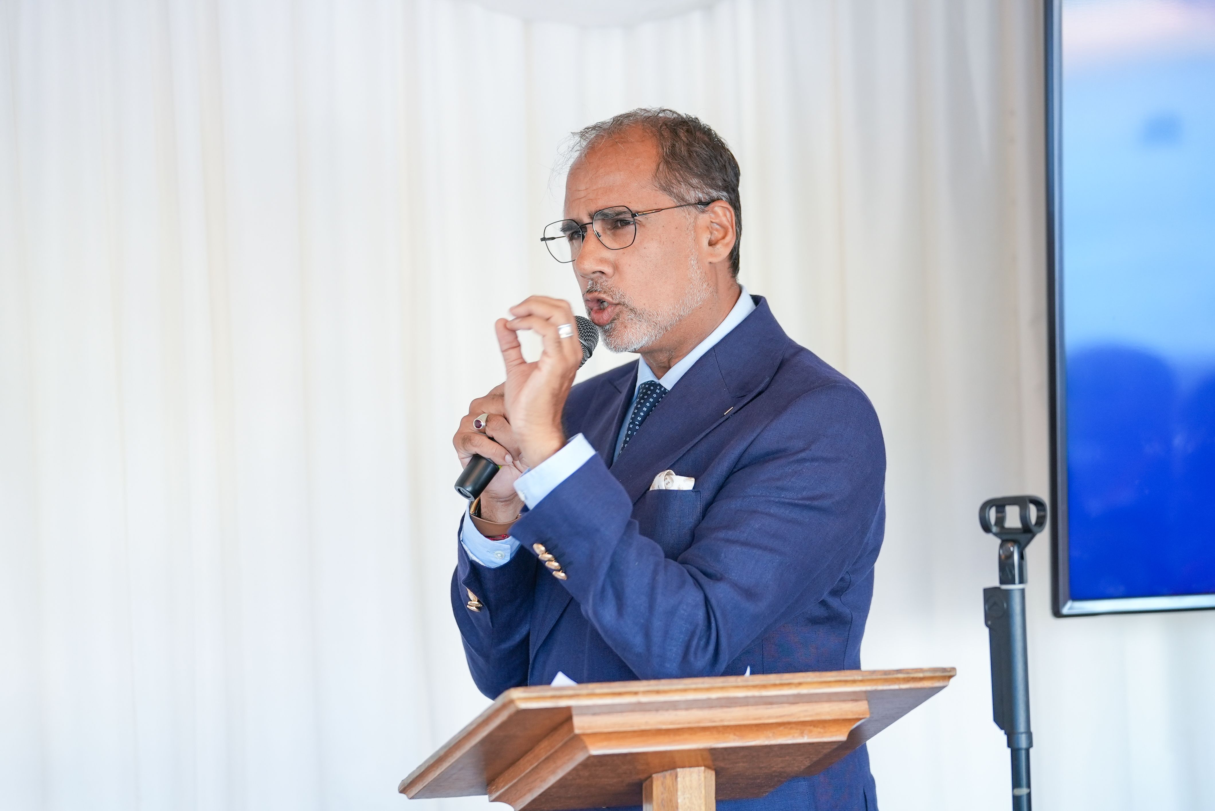 Mr Alpesh B Patel OBE: Meet Your Mentor
