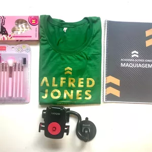 Imagem de capa para o Curso online CURSO DE MAQUIAGEM