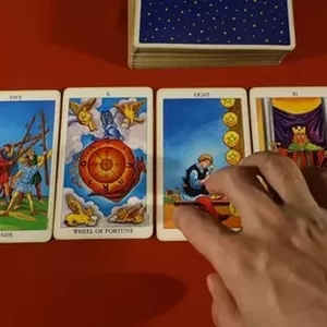 Imagen de portada para Curso online Descubre el Poder Transformador del Tarot con Margui Centeno 🔮