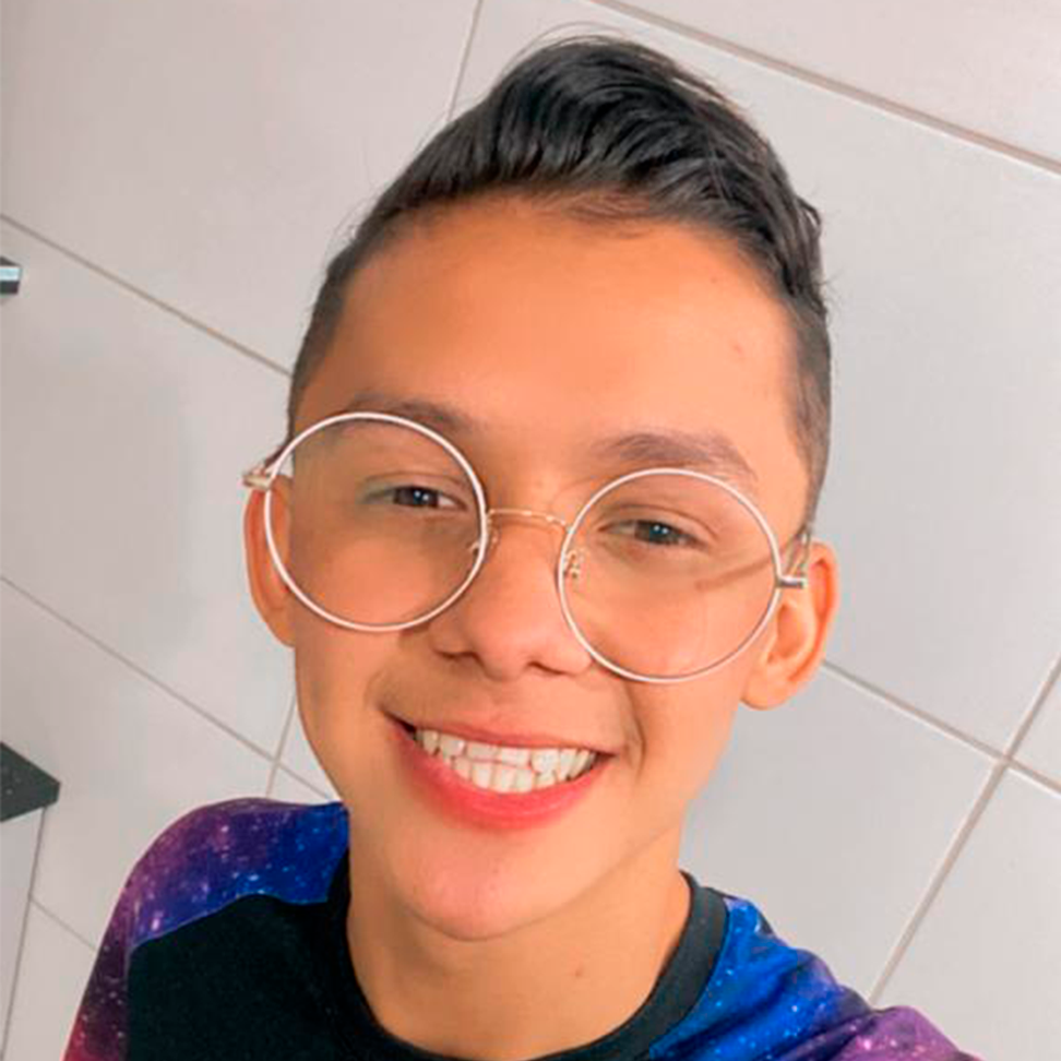 Alexandre Oliveira, 19, Monitor