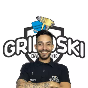 Imagem de capa para o Curso online Curso Profissional de Envelopamento(geladeira e decorativo)