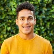 🔹Luis Martínez – Auxiliar Administrativo