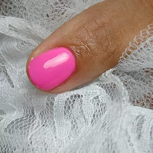 Esmaltação em Gel nas unhas naturais 