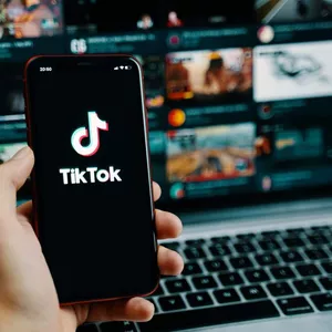Imagen de portada para Curso online Audiencia y Posicionamiento en TikTok