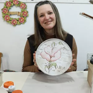 Imagem de capa para o Curso online Projeto Floral Aquarelado