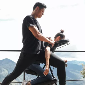 Imagem de capa para o Curso online Curso Quick Massage Metodo Muraoka