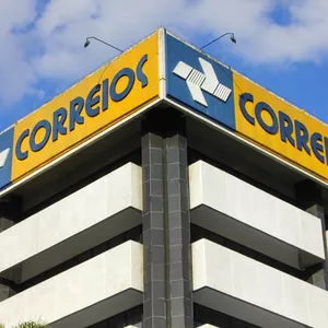 Imagem do curso CORREIOS (Empresa Brasileira de Correios e Telégrafos) - Carteiro/Atendente Comercial/Operador de Triagem 