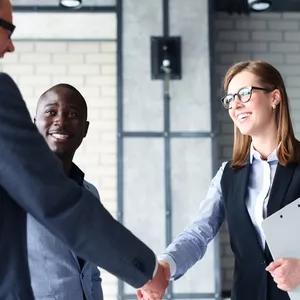 Imagem de capa para o Curso online ATENDIMENTO AO CLIENTE - 40 HORAS