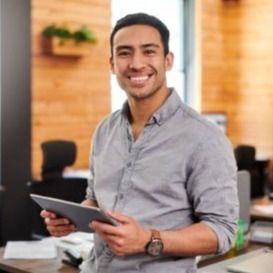 🔹Javier M., emprendedor.