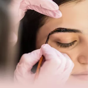 Imagem de Curso design de sobrancelhas  criado por Sabrina Thenorio na hotmart