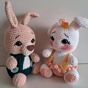 Imagem de capa para o Ebook Mr. &amp; Mrs. Bend Coelho amigurumi