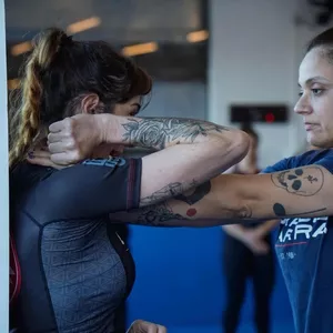 Imagem de capa para o Curso online Método de Empoderamento Feminino através da Autodefesa