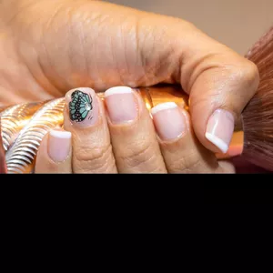 Imagem do curso Unhas em gel e fibra de vidro