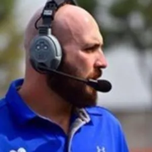 Imagen de portada para Curso online Tackleo en Fútbol Americano con el DAWG Tackling System: Técnica, Seguridad y Dominio