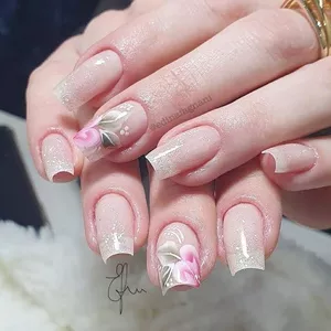 Imagem do curso Quatro cursos em um- alongamentos e esmaltação em gel 
