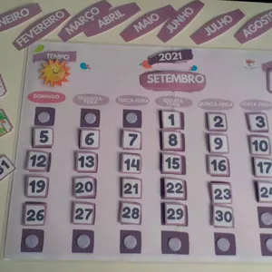 Imagem de capa para o Ebook Calendário Móvel cor roxa