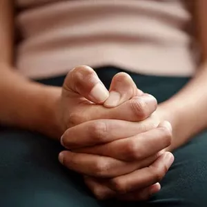 Imagem de capa para o Ebook Sintomas de ansiedade e a luta no dia a dia