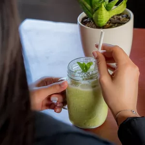 Imagen de portada para Ebook Descubre el poder de los batidos naturales para una vida saludable