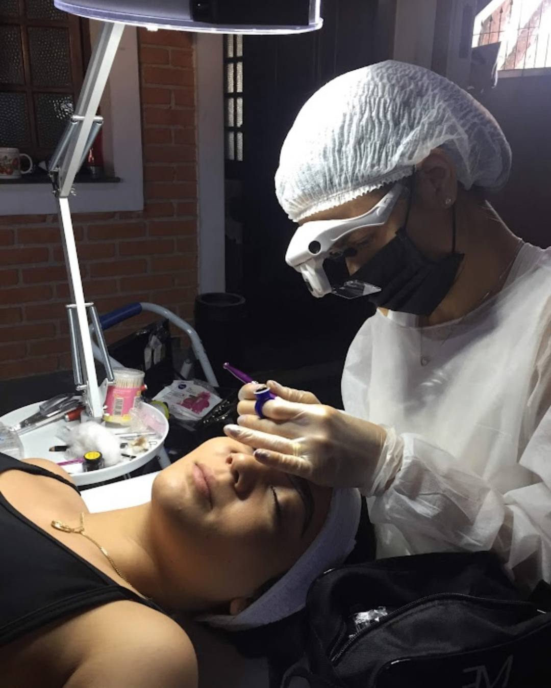 No começo eu atendia na minha garagem