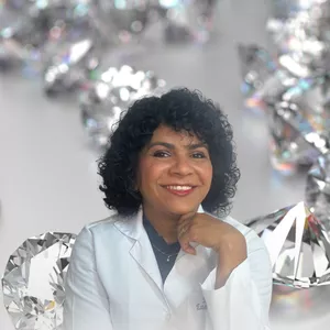 Imagem de capa para o Curso online Limpeza de Pele - Método Diamante Nível 1 