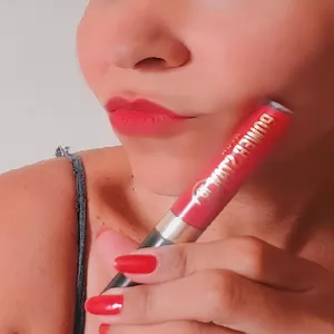 Imagem de capa para o Ebook Maquiagem em 10 minutos 