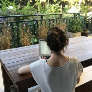 Imagen de portada para Curso online Curso de escritura: Contar Viviendo y Vivir Contando