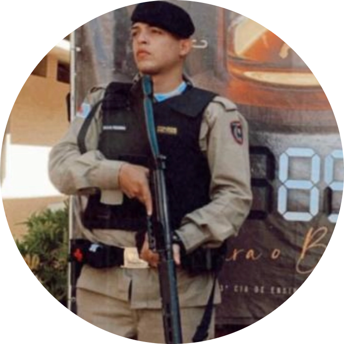 Gostaria de Agradecer a Deus, a minha Família e a  LJ Aulas por essa conquista!