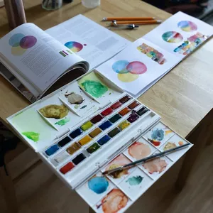 Imagen de portada para Ebook Descubre el mundo del color y la creatividad