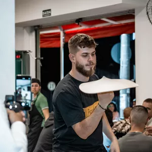 Imagem do curso Curso Pizza Acrobática Profissional