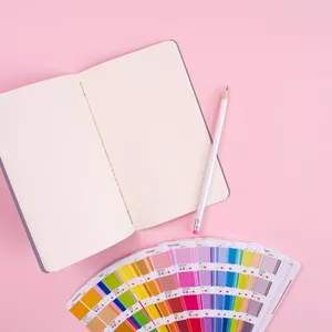 Imagen de portada para Ebook Diseño de tarjetas de cumpleaños: ahorra y sorprende