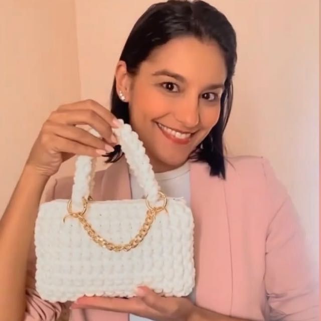 Imagem do curso Curso de Bolsas - Dazz Crochê