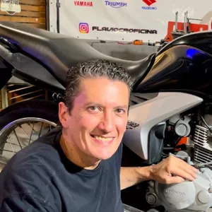 Imagem de capa para o Curso online CURSO DE MECÂNICA DE MOTO PARA INICIANTE