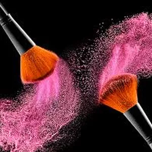 Imagem do curso CURSO DE MAQUIAGEM PRO 