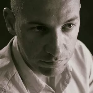 Imagem de capa para o Serviço online Carreira, O Pivô central da sua vida.