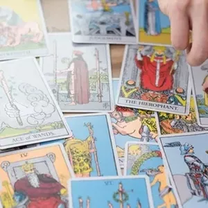 Imagen de portada para Curso online 🌟 Predicciones de Géminis Hoy con Arcanos 🔮