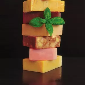 Imagen de portada para Curso online Guía completa para elaborar jabones y velas artesanales