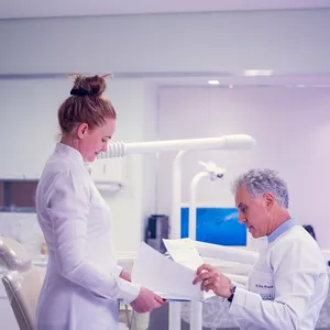 Imagem de capa para o Curso online ASB - Auxiliar de Saúde Bucal