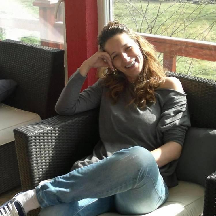 Estefânia Almeida