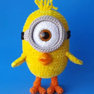 Imagem de capa para o Ebook Receita Minion Pinto Amigurumi