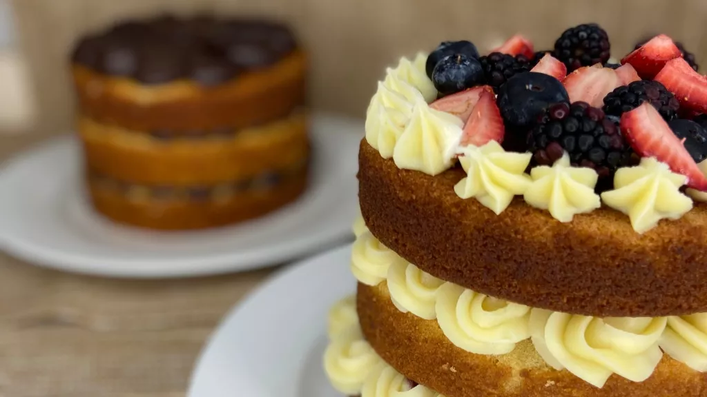Naked Cake